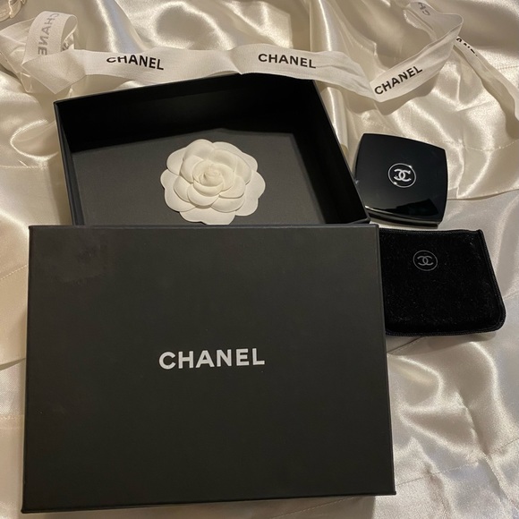 CHANEL Box, Ribbon, Dual Mirror with velvet protective cover, Camellia Flower - Picture 2 of 9